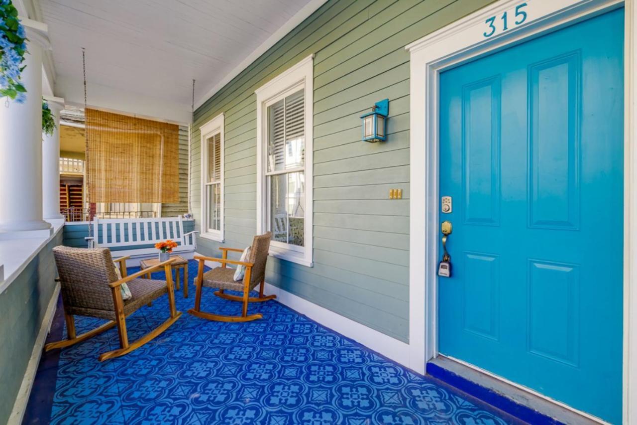 Southern Charmer-Historic District Downtown-Front Porch-Walk Score 90!!-Private Parking-1 Minute To Forsyth Park Savannah Extérieur photo